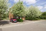 WALNUT TREE - Spacious 2 bedroom maisonette with modern finish throughout