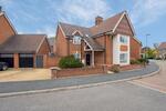 Elizabeth II Avenue, Berkhamsted, HP4