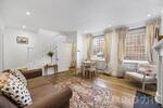 Hays Mews, Mayfair, W1J 5PY