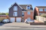 BISHOP'S WALTHAM - APARTMENT & GARAGE